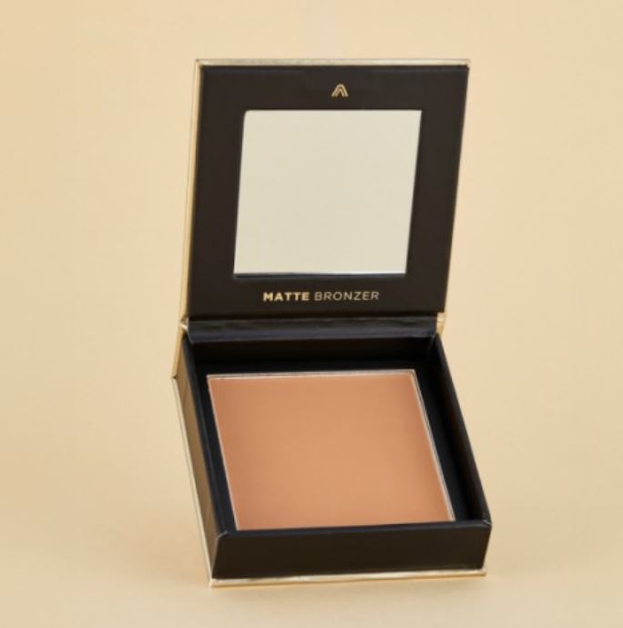 MATTE BRONZER 1ST SCENE